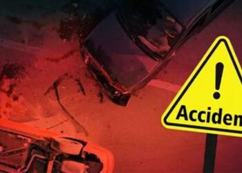 Maharashtra Tragedy: Six Devotees Killed Pickup Overturns Nandurbar's Chandsaeli Ghat Astamba Yatra | Maharashtra Accident: Pickup of devotees returning from Astamba Yatra overturns, six killed. News Track in Hindi
