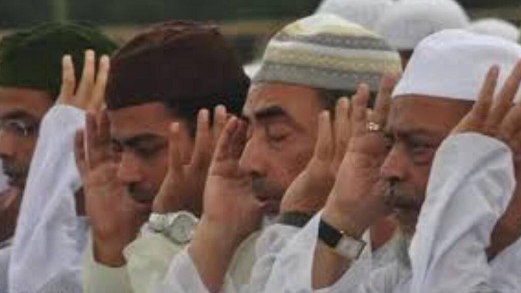 Muslim vote bank ignored by RJD-SP, Owaisi emerges as option. Tejashwi following Akhilesh's footsteps, RJD also ignored, where should Muslims go? , News Track in Hindi