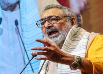 NDA Bihar Election: Giriraj Singh Angry Over Candidate Delay, Targets Chirag & Kushwaha, Reminds | Giriraj Singh enraged by delay in announcement of candidates in NDA, targeted Chirag-Kushwaha, reminded of 2010. News Track in Hindi