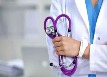 NRI students can study MBBS (NRI) in India in annual fees of only 18 thousand rupees