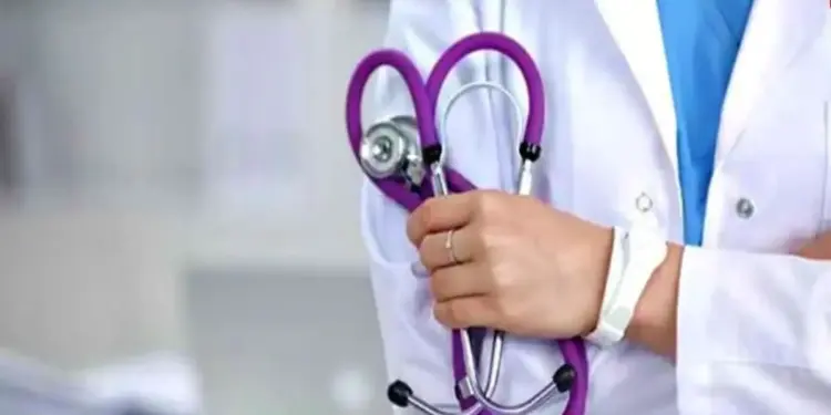 NRI students can study MBBS (NRI) in India in annual fees of only 18 thousand rupees