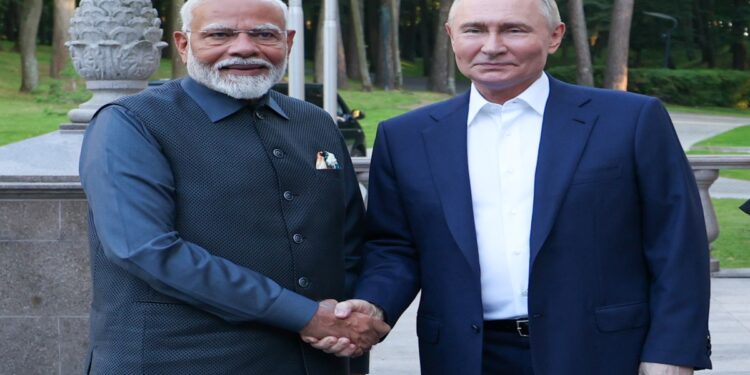 Narendra Modi Wishes Vladimir Putin on His Birthday: PM Narendra Modi congratulated Russian President Vladimir Putin on the phone on the phone, know what and what said, PM Narendra Modi Wished Russian President Vladimir Putin on His Birthday Over the PHON Else he said