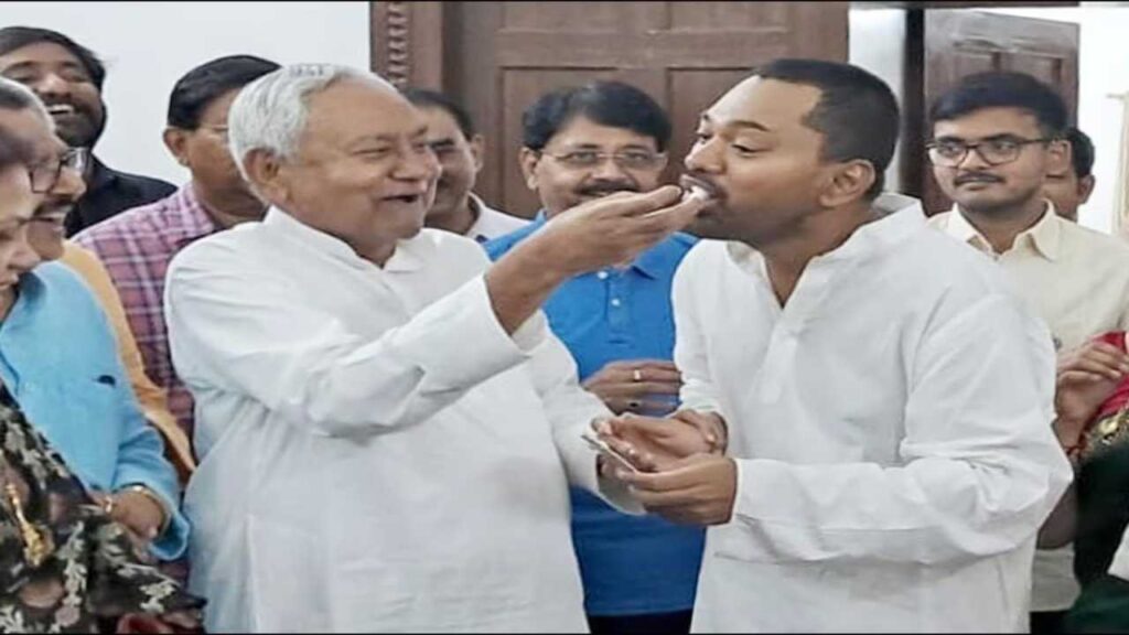 Nitish Kumarâ€™s Son Nishant Kumar May Contest Bihar Assembly Elections from Harnaut | 'Coronation' of Nitish's son! Will Nishant Kumar contest Bihar elections? The condition of the opposition is bad, announcement may be made soon. News Track in Hindi