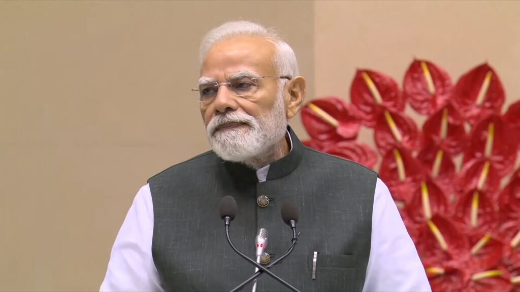 'Nowadays people are engaged in stealing Jananayak', PM Modi targeted the opposition, the people of Bihar are alert