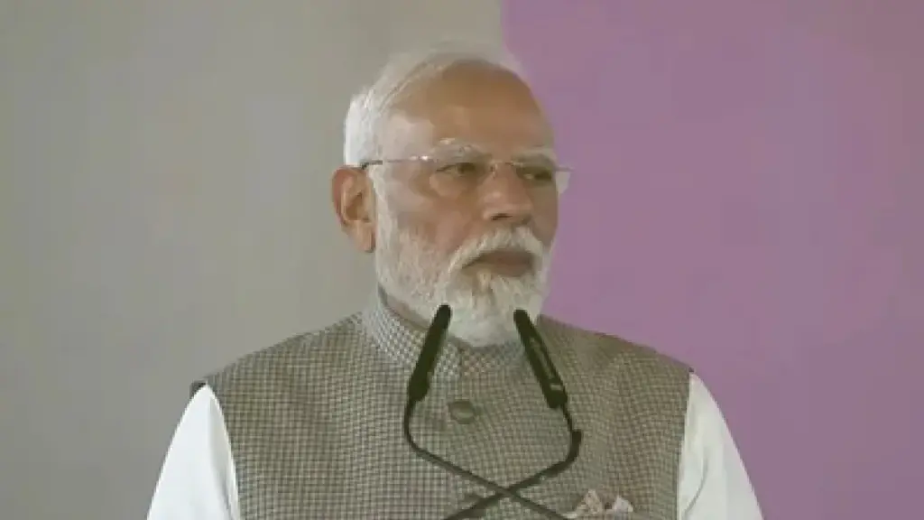 PM Narendra Modi Targets Congress Over Chidambaram's Revelations: Congress should explain who took the decision under foreign pressure, PM Narendra Modi cornered the opposition party on Chidambaram's revelations in the Mumbai 26/11 attack case, Congress should explain who took the decision under foreign pressure. pressure, PM Narendra Modi attacked the opposition party over Chidambaram's revelations in the Mumbai 26/11 attacks case.