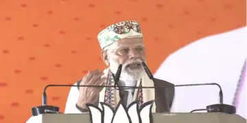 PM Narendra Modi's Samastipur Rally: These 'lathbandhan' people... PM Narendra Modi takes a dig at the grand alliance, asking people - When everyone has a light in their hands, then why do they need a lantern? These 'lathbandhan' people... PM Narendra Modi takes a dig at the grand alliance, asking people - when everyone has a light in their hand, do they need a lantern?