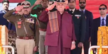 पुलिस स्मृति दिवस : जम्मू-कश्मीर पुलिस के शहीदों को उपराज्यपाल और मुख्यमंत्री ने दी श्रद्धांजलि