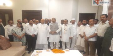 Pramod Tiwari Urges Congress Workers to Strengthen Organization | Pratapgarh News: Strengthen the organization with 'a booth 11 youth', the message of Pramod Tiwari to the workers. News Track in Hindi
