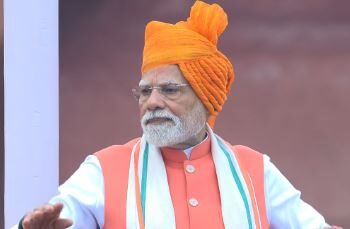 Prime Minister Modi appreciated the RSS, said- Despite the challenges, the organization stands firmly
