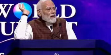 Prime Minister Modi criticized Congress for policy mismanagement