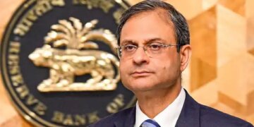 I ने नहीं किया रेपो रेट में बदलाव, टैरिफ टेंशन और GST सुधारों के बीच GDP ग्रोथ का अनुमान बढ़ा&nbsp;