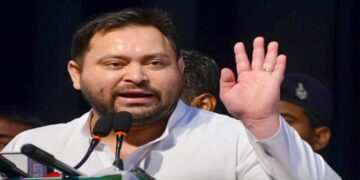 RJD Expels 27 Leaders for Anti-Party Activities Ahead of Bihar Elections. Big action by RJD before elections, 27 leaders expelled from the party, strict action against 'rebels'. News Track in Hindi