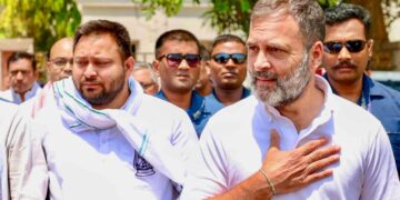 Rahul Gandhi Remarks on Modi, Adani-Ambani Spark Controversy|Will It Hurt Tejashwi in Election | Rahul will sink Tejashwi's boat, from Modi to Adani-Ambani... openly expressed his feelings in Bihar. News Track in Hindi