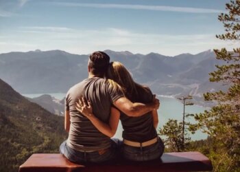 Relationship Advice: महंगे तोहफे नहीं&nbsp;ये 8 छोटे-छोटे कदम रिश्तों में लाते हैं सच्ची नजदीकियां और खुशी, एक बार जरूर करे ट्राय&nbsp;