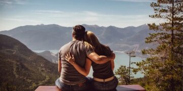 Relationship Advice: महंगे तोहफे नहीं&nbsp;ये 8 छोटे-छोटे कदम रिश्तों में लाते हैं सच्ची नजदीकियां और खुशी, एक बार जरूर करे ट्राय&nbsp;