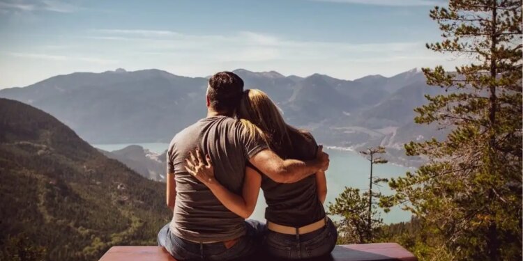 Relationship Advice: महंगे तोहफे नहीं&nbsp;ये 8 छोटे-छोटे कदम रिश्तों में लाते हैं सच्ची नजदीकियां और खुशी, एक बार जरूर करे ट्राय&nbsp;