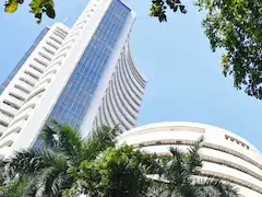 Stock Market Closing : वीकली एक्सपायरी पर फिसला बाजार,&nbsp;निफ्टी 100 अंक लुढ़कर हुआ क्लोज, सभी सेक्टर में बढ़ा दबाव&nbsp;