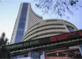 Stock Market Opening : दो दिन की तेजी के बाद दबाव में खुला बाजार,&nbsp;सेंसेक्स 140 अंक लुढ़का निफ्टी में भी 50 अंकों की गिरावट&nbsp;