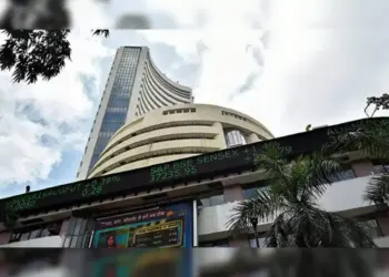 Stock Market Opening Bell: मंथली एक्सपायरी पर हरे निशान पर खुला बाजार! निफ्टी में 30 अंकों की तेजी, सेंसेक्स में भी 80 अंकों का उछाल&nbsp;