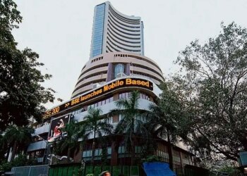 Stock Market Update : क्या आज खुलेंगे सेंसेक्स-निफ्टी या भाई दूज क मौके पर रहेंगे बंद ? निवेशक यहाँ दूर करे अपनी दुविधा&nbsp;