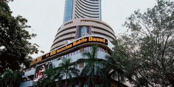 Stock Market Update : क्या आज खुलेंगे सेंसेक्स-निफ्टी या भाई दूज क मौके पर रहेंगे बंद ? निवेशक यहाँ दूर करे अपनी दुविधा&nbsp;