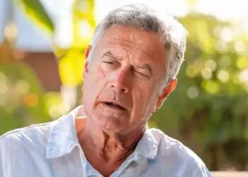 Sudden distortion of face is a sign of face stroke, know Ayurvedic remedy