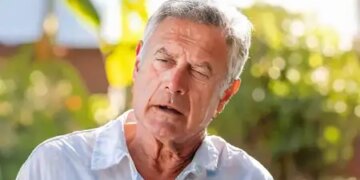 Sudden distortion of face is a sign of face stroke, know Ayurvedic remedy