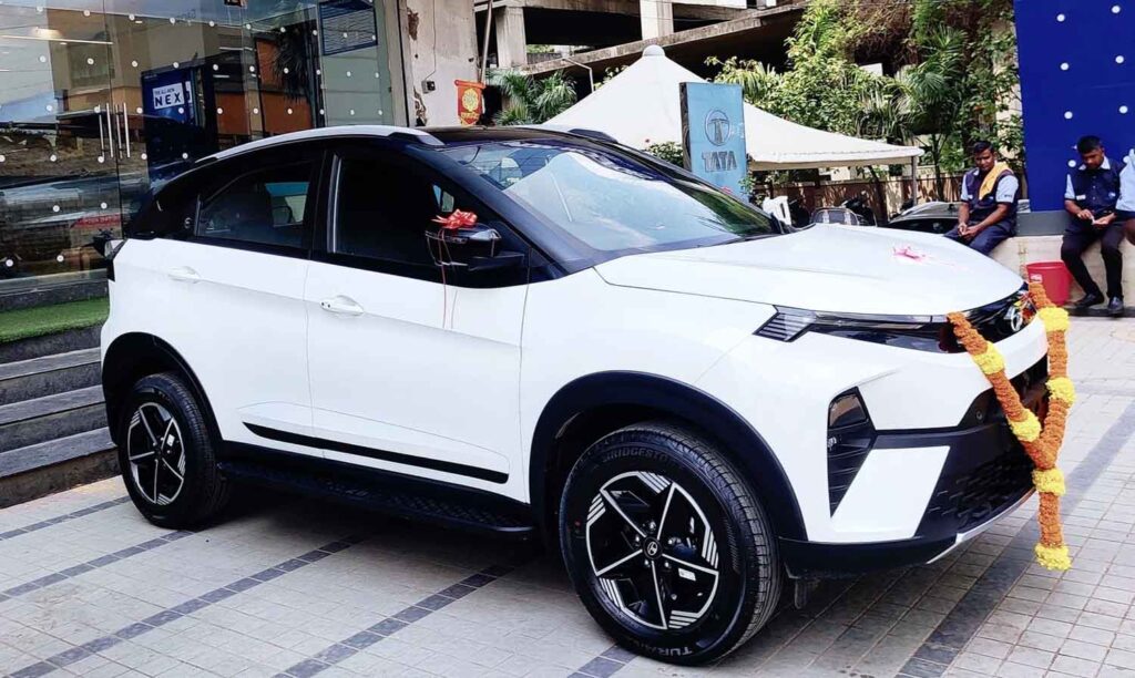 tata nexon-25