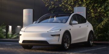 Tesla Model Y (1)