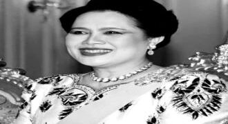 Thailand’s Queen Mother Sirikit dies at the age of 93, know about her