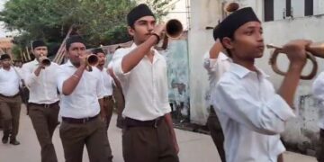 The Rashtriya Swayamsevak Sangh, to commemorate the completion of 100 years of its establishment, took out the path of movement