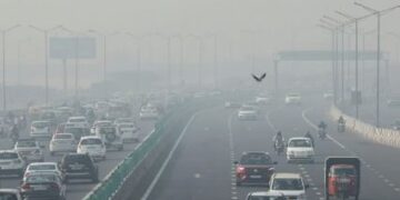 The air of the capital Delhi is 'very bad', the city is in the grip of fog and haze.