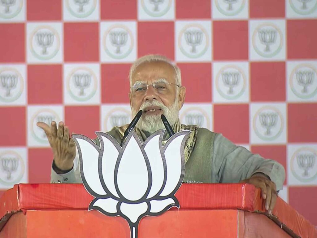'Those who are famous will abuse the workers', PM Modi's response to Rahul Gandhi's comment