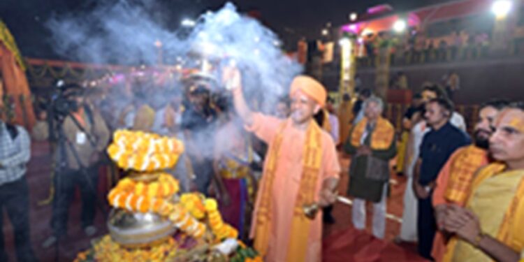 Those who made fun of faith are now upset, CM Yogi targeted Akhilesh Yadav