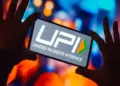 आज 1 अक्टूबर से&nbsp;UPI ट्रांजैक्शन पर लागू हुआ नियम,&nbsp;Gpay-PhonePe और Paytm यूजर्स जरूर पढ़े ये खबर&nbsp;