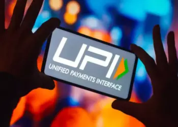 आज 1 अक्टूबर से&nbsp;UPI ट्रांजैक्शन पर लागू हुआ नियम,&nbsp;Gpay-PhonePe और Paytm यूजर्स जरूर पढ़े ये खबर&nbsp;