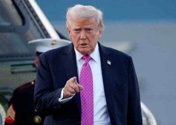 Trump leaves for Asia trip, will attend ASEAN summit and will also meet Xi Jinping
