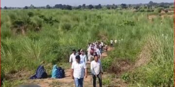 Two villages face to face due to land dispute, administration on the spot