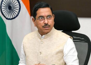 Under the leadership of PM Modi, farmers are rapidly adopting innovation and clean energy: Pralhad Joshi