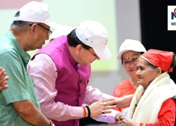 Uttarakhand CM Pushkar Singh Dhami Announces Free Healthcare & Pension for Senior Citizens | UT: Big news from Dehradun! CM Dhami gave a big gift to the elderly, now will get free treatment and pension. News Track in Hindi