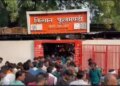 Varanasi: Crowd gathered in the biggest flower market of Purvanchal on Diwali.