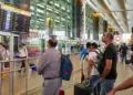 AMSS crashed at Delhi airport, hundreds of flight passengers were shocked, entire department came forward to handle the matter.