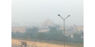 AQI gave minor relief to people in Delhi, air quality still in 'very poor' category