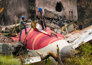 Ahmedabad Air India accident: Pilot's father demands judicial inquiry, Supreme Court seeks response from Center