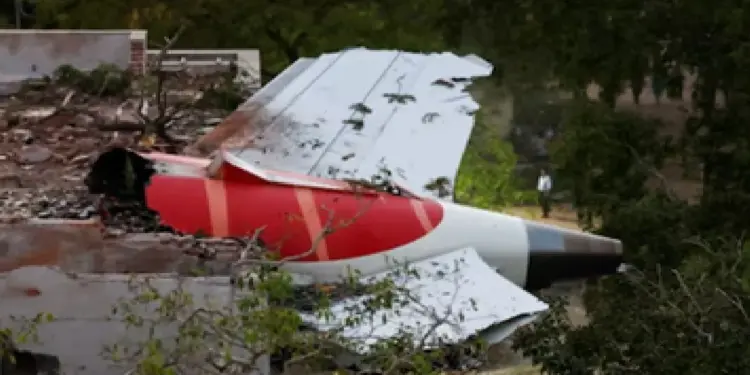 Air India Plane Crash Case: You should not keep the burden in your mind, the pilot is not being blamed, the Supreme Court told the late captain's father in the Air India plane crash case, The pilot is not to blame, the Supreme Court heard the petition of the late captain's father in the Air India plane crash case.