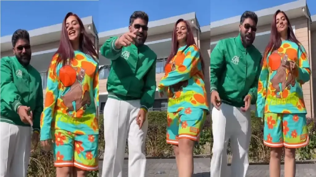 Akshara Singh did a spectacular dance on Neelam Giri's song, said - to make a reel again and again...''