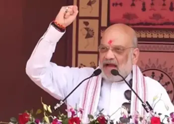 Amit Shah fired verbal arrows at Congress and RJD: Infiltrator vote bank, jungle raj, murder, loot, ransom...Amit Shah fired verbal arrows at Congress and RJD.