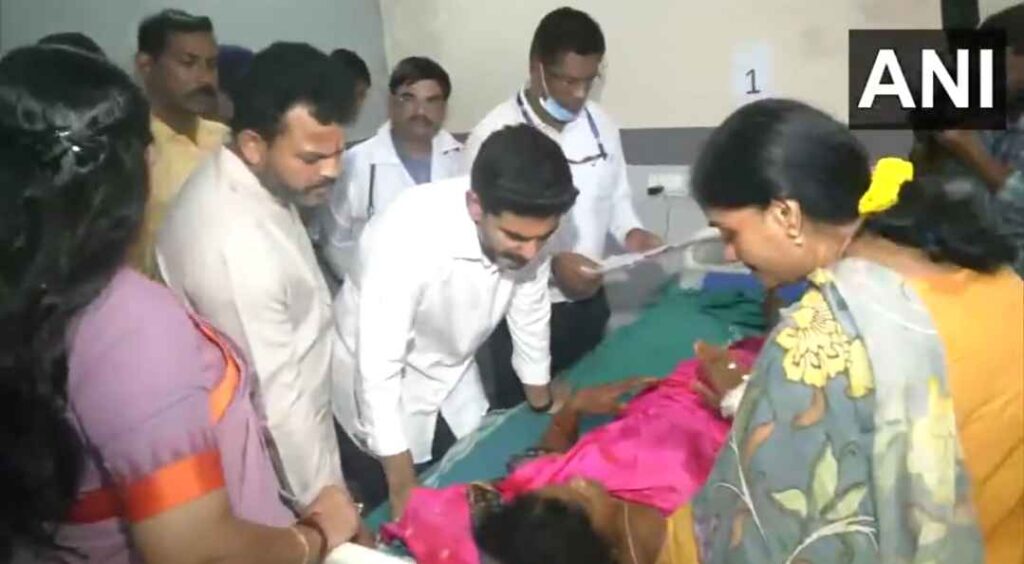 Andhra Pradesh temple stampede: Ministers Mohan Naidu and Nara Lokesh meet injured in hospital