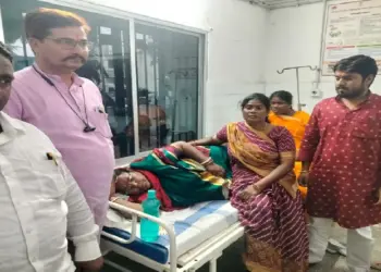 Attack On NDA Candidate Jyoti Manjhi: Jitan Ram's relative was attacked during election campaigning in Bihar, suffering head injuries.