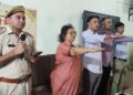 Awareness seminar organized in college under road safety campaign, students took oath on traffic rules